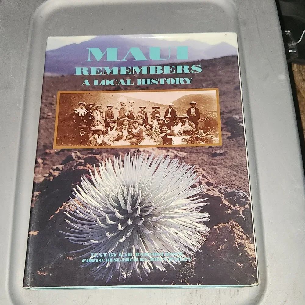 Maui Remembers 1st Edition Hardbaxk Book